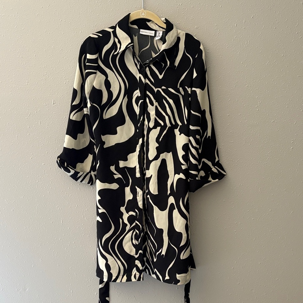 Sincerely Jules Monochrome Swirl Dress - Picture 3 of 4